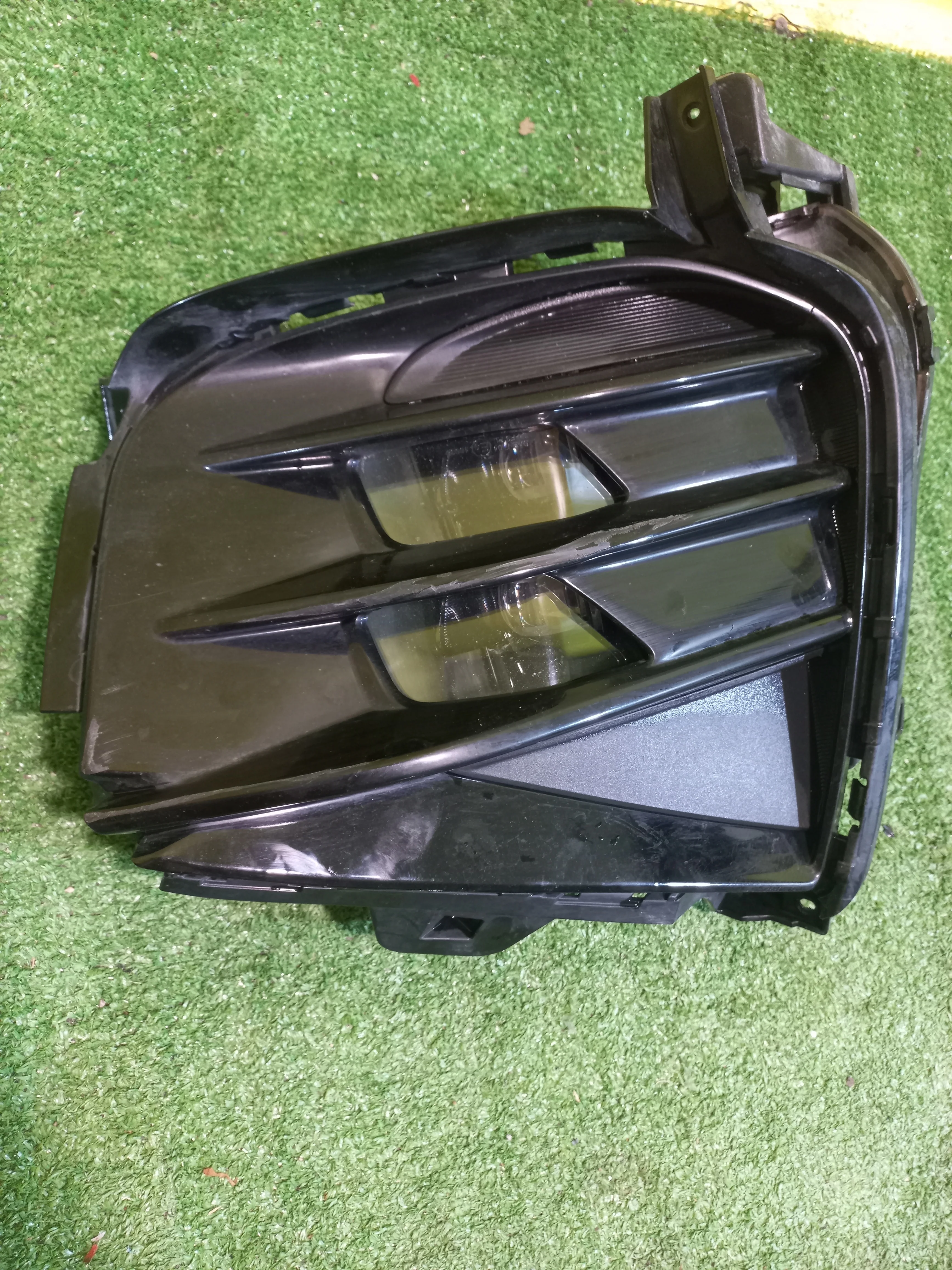 Фара противотуманная правая  Kia K5 2019 92202L2100 33987