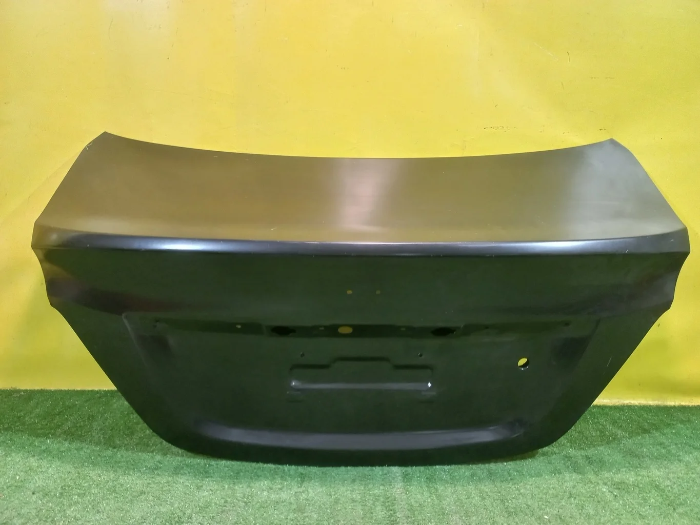 Крышка багажника  Hyundai Solaris 2010 692004L000 34223