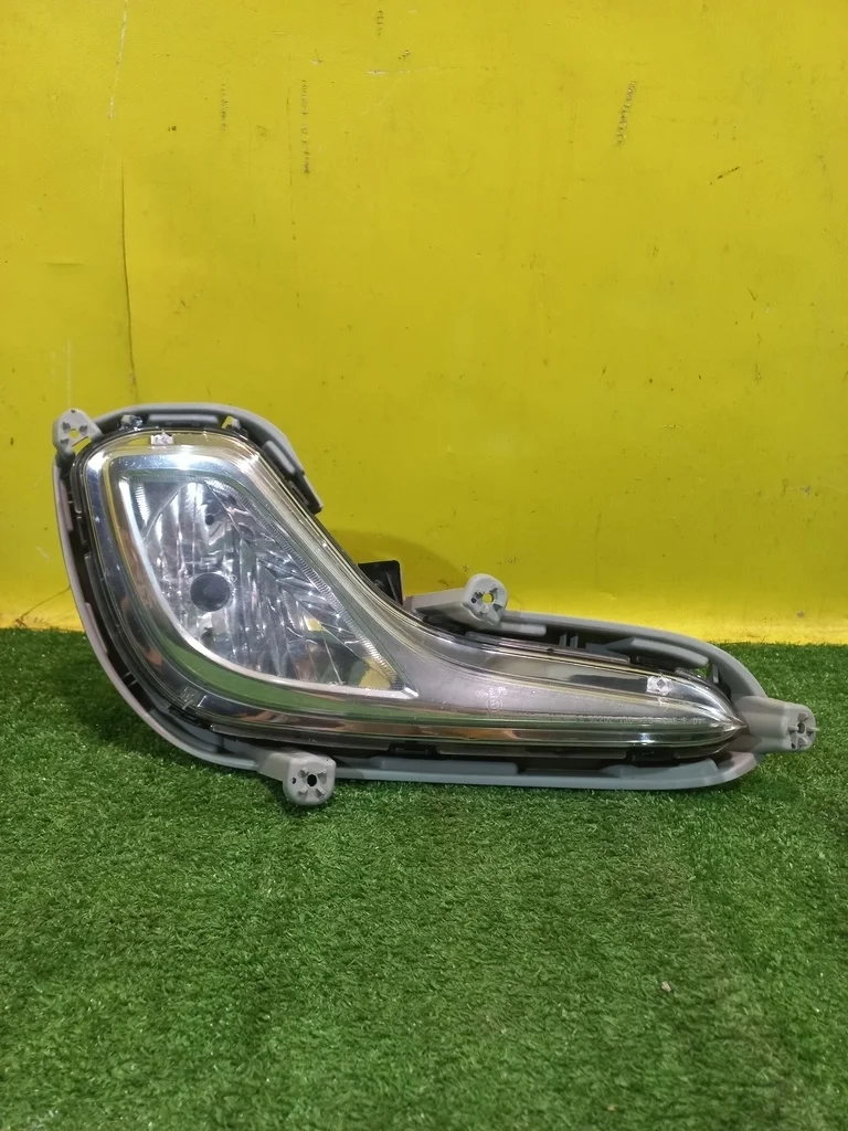Фара противотуманная правая  Hyundai Solaris 2010 922021R000 34319
