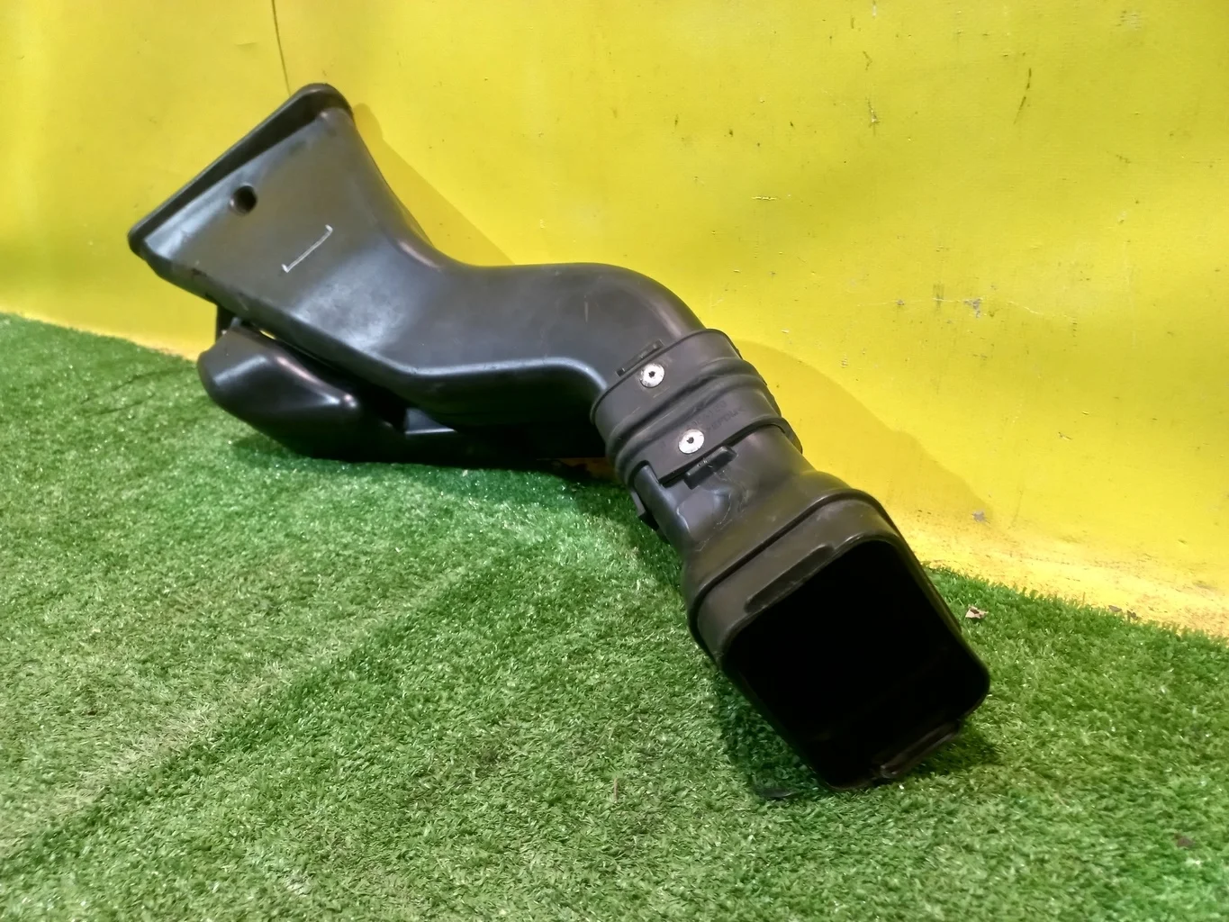 Воздухозаборник  Mitsubishi Outlander XL (CW) 2007 1505A090 34349