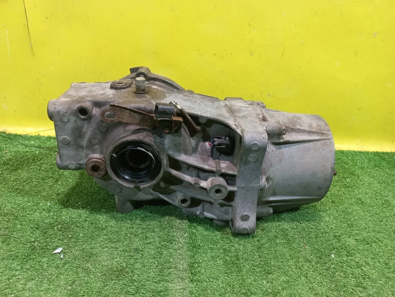 Редуктор заднего моста  Toyota RAV4 2005 4111052010 34925