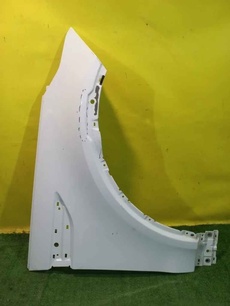 Крыло переднее правое  Land Rover Discovery 5 2016 LR080199 35574