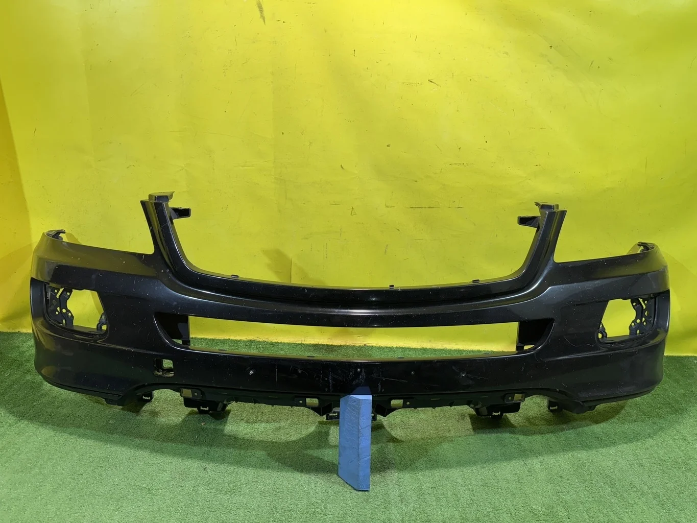 Бампер передний  MERСEDES BENZ ML-Class (W164) 2005 A1648850625 39925