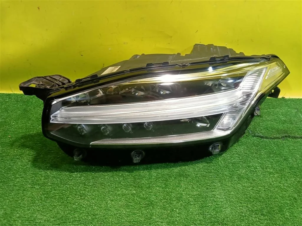 Фара левая LED  Volvo XC90 2014 32228688 23486