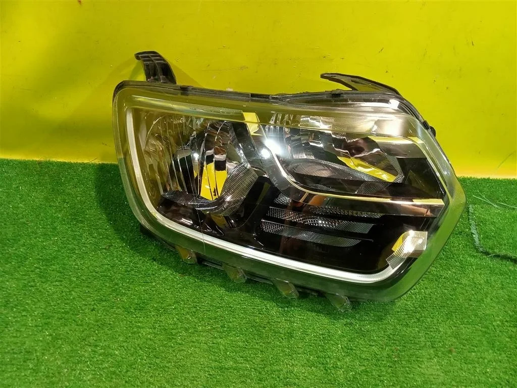 Фара правая  Renault Duster 2020 260103537R 27252