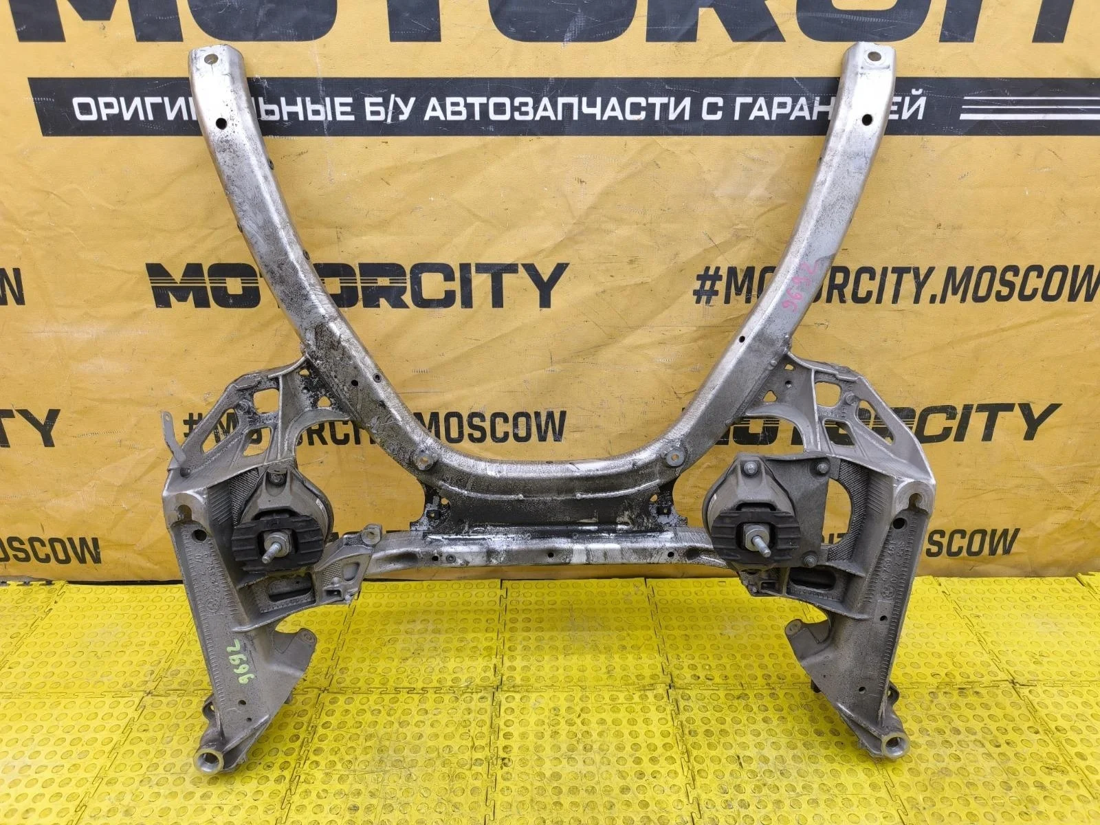 Подрамник BMW 630i 2008 E63