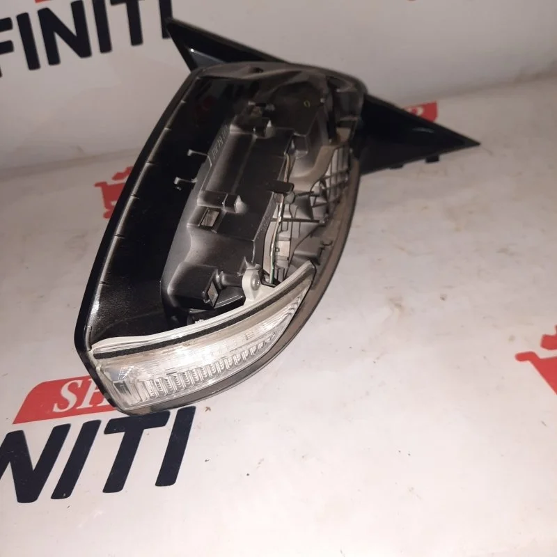Зеркало заднего вида переднее правое Nissan Teana