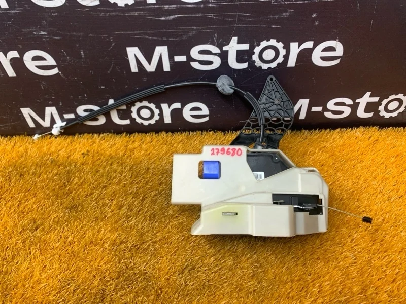 Замок двери Porsche Cayenne 2007 7L0839015D 957 M4801, задний левый