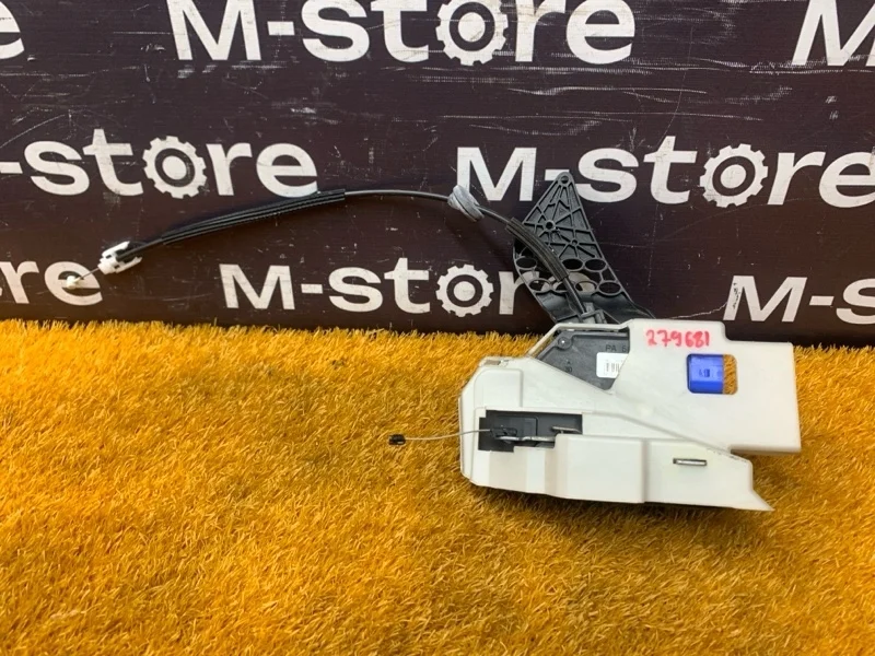 Замок двери Porsche Cayenne 2007 7L0839016D 957 M4801, задний правый