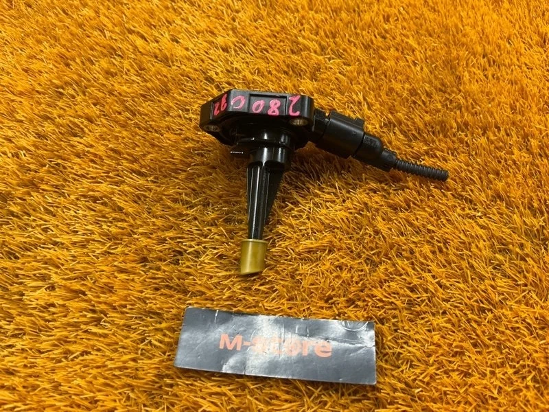 Датчик уровня масла Audi Q3 2012 03C907660R 8U CPSA