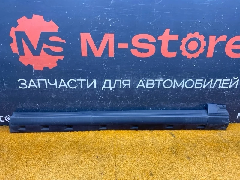 Накладка на порог Land Rover Discovery 2005 DGP500480PCL L319 406PN, правая