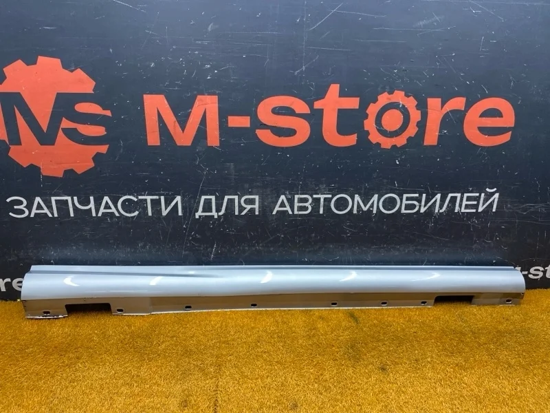 Накладка на порог Mercedes-Benz C-Class 2012 A2046981454 W204 271.860, правая