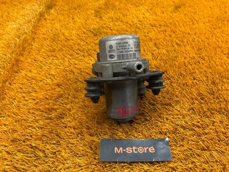 Насос вакуумный Volkswagen Passat 2012 1J0612181D B7 CAX