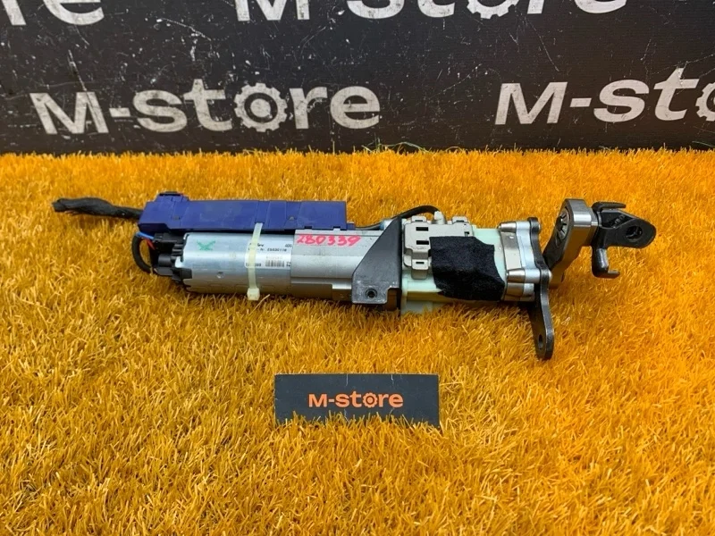 Мотор открывания багажника Audi Q5 2013 8R0827852B 8R CNCD