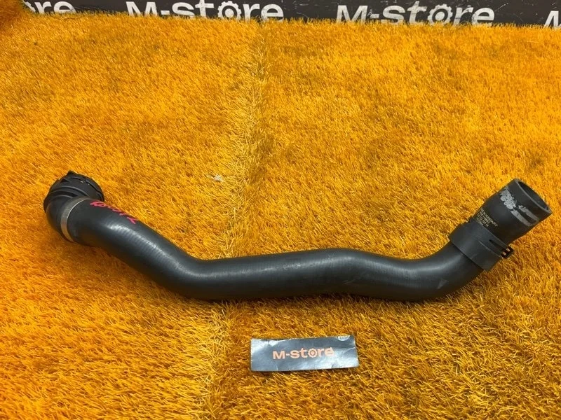 Патрубок радиатора нижний Porsche Cayenne 2007 7L5122101H 957 M4801