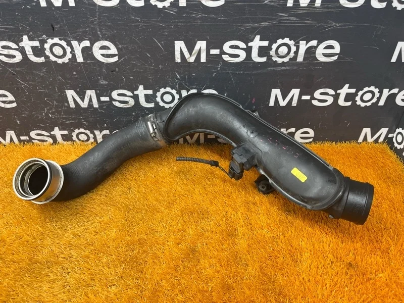 Патрубок интеркулера Volkswagen Tiguan 2011 5N0145834J 5N CCZ