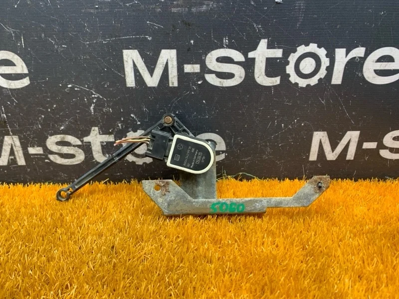 Датчик высоты дорожного просвета Mercedes-Benz Glk-Class 2011 A0045429918 X204 272.948