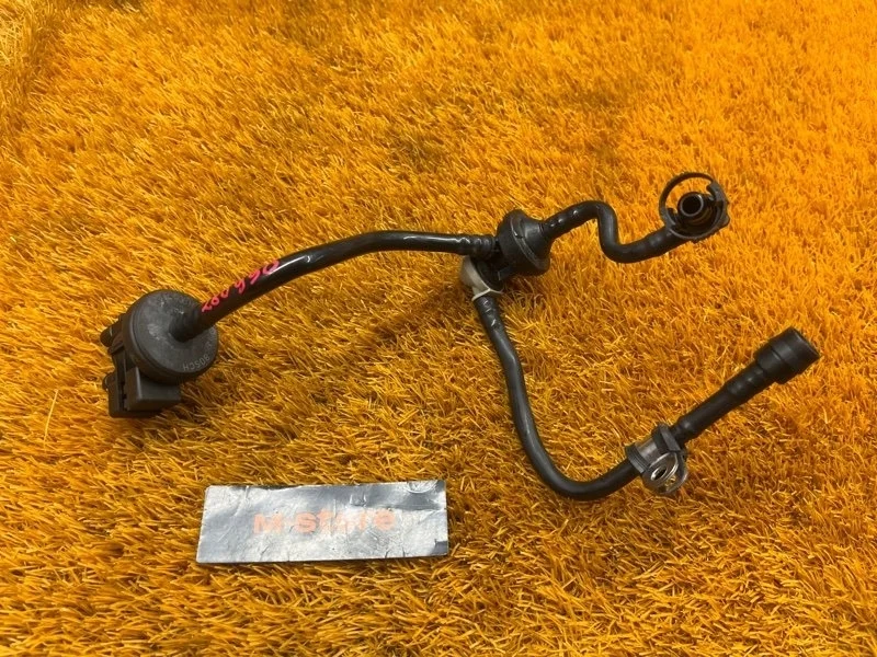 Клапан вентиляции топливного бака Audi A4 2010 06H906517B B8/8K CDHB