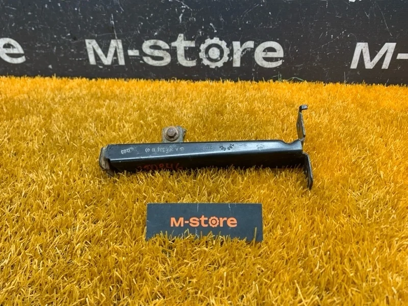 Крепление бампера Mercedes-Benz Glk-Class 2011 A2045241040 X204 272.948, переднее правое