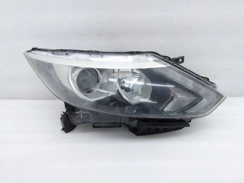 Фара Nissan Qashqai 2014 J11