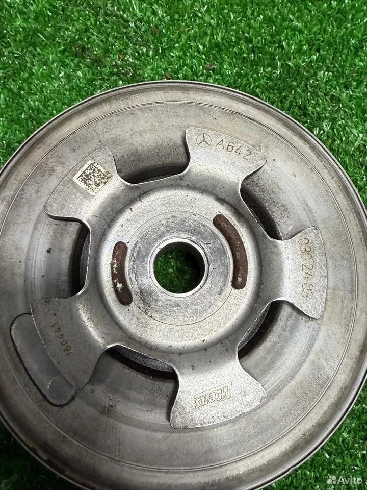 Шкив коленвала mercedes a6420302403 оригинал
