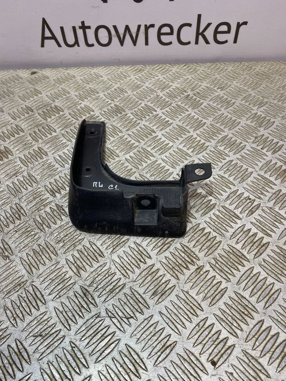 Брызговик Hyundai Solaris I рестайлинг (2014—2017)