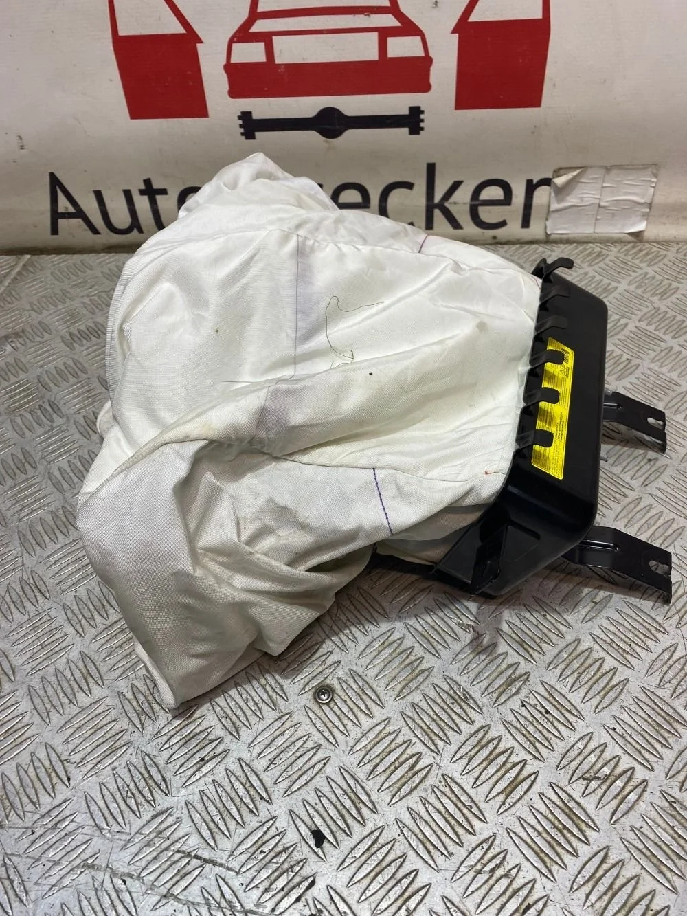 Подушка безопасности пассажирская (в торпедо) Hyundai Solaris II (2017—2020)