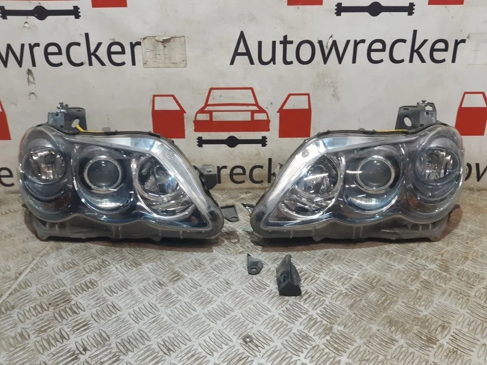 Фара Toyota Mark X I (2004—2009)