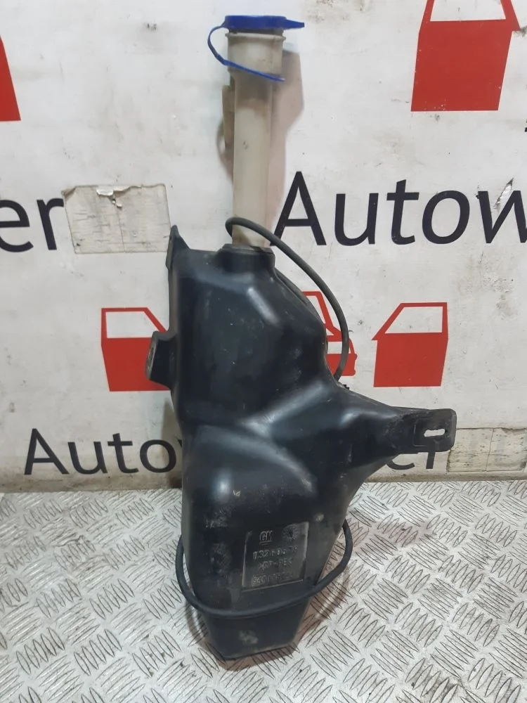 Бачок омывателя лобового стекла Chevrolet Cruze I рестайлинг (2012—2015)