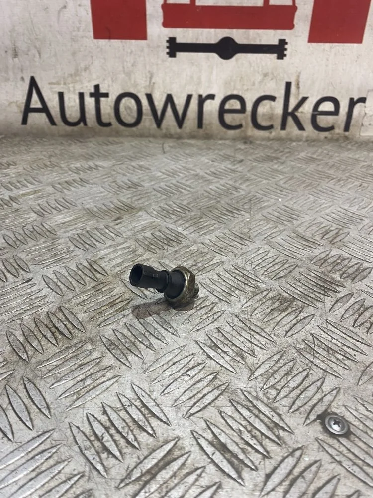 Датчик давления масла Opel Astra J (2009—2012)