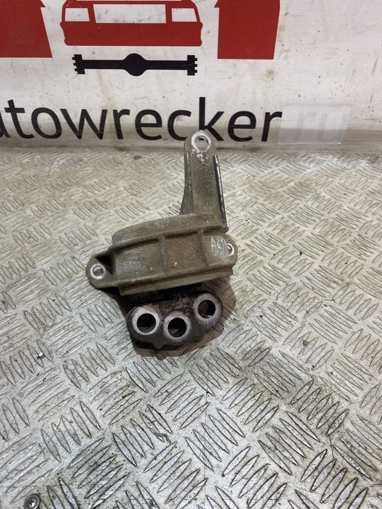 Подушка двигателя Opel Astra H рестайлинг (2006—2014)