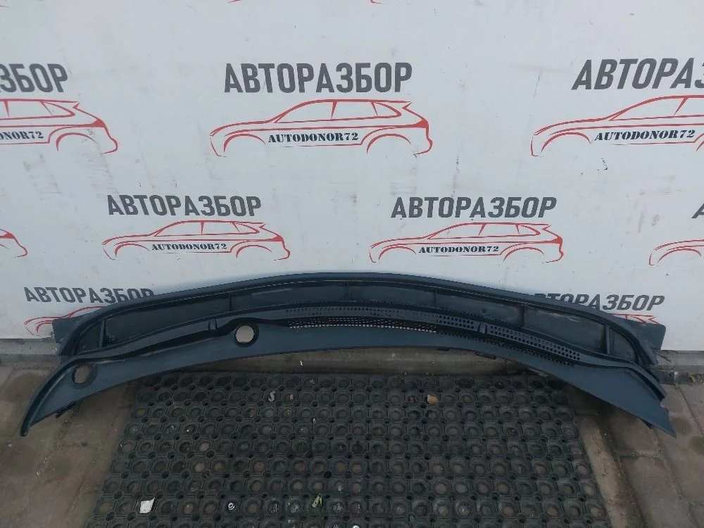 Решетка стеклооч. (планка под лобовое стекло) Hyundai Solaris I (2010—2014)