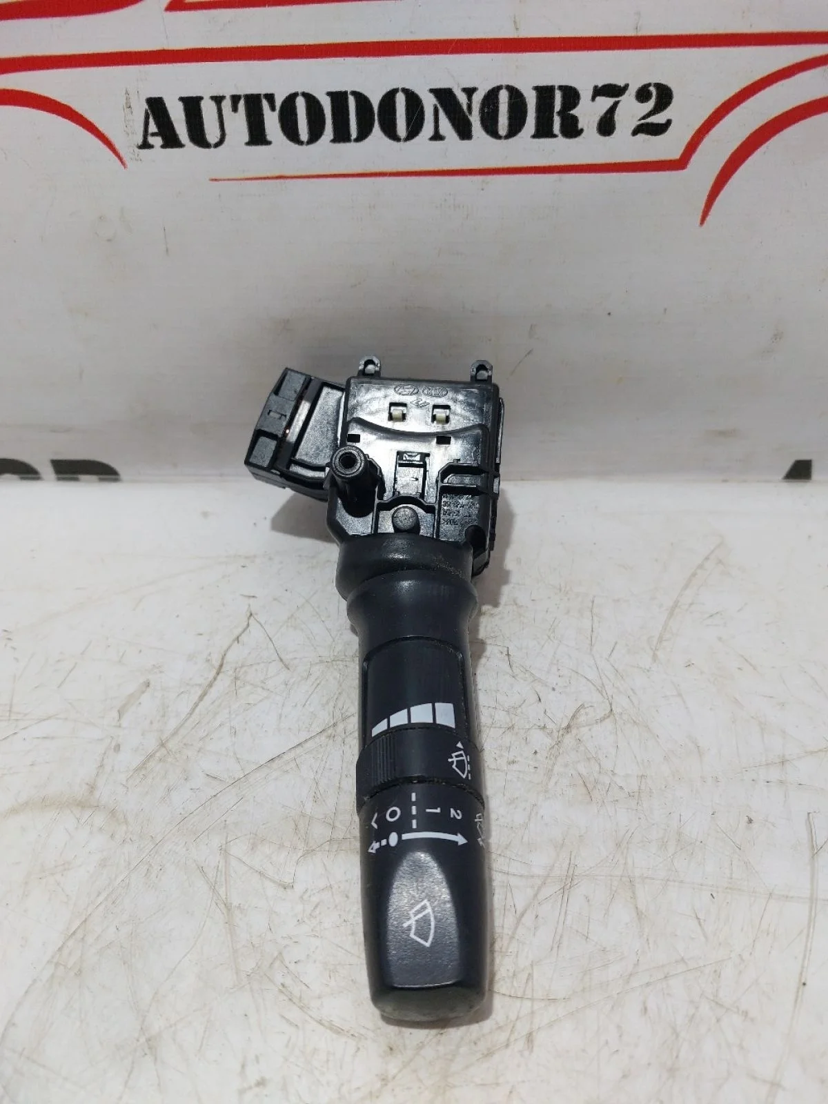 Переключатель стеклоочистителей Hyundai Solaris I (2010—2014)