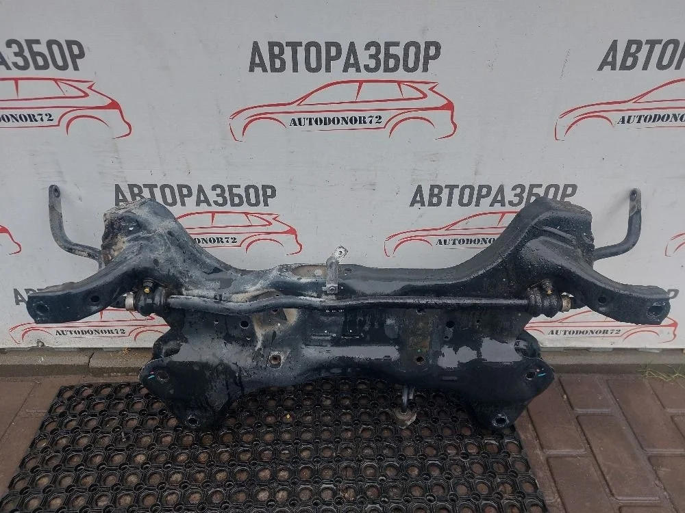 Подрамник передний Hyundai Solaris I (2010—2014)