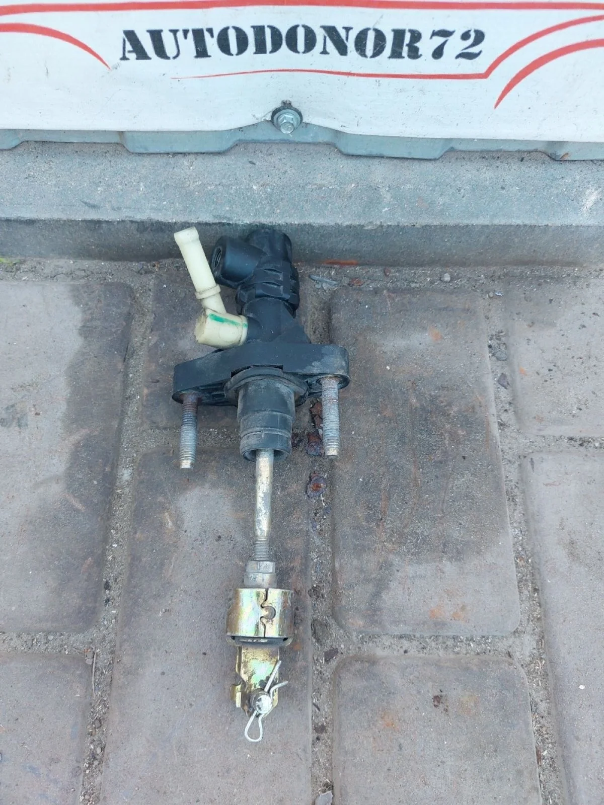 Цилиндр сцепления главный Toyota Corolla IX рестайлинг (2003—2007)