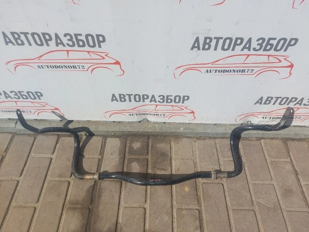 Стабилизатор передний Toyota Avensis T250 (2003—2006)