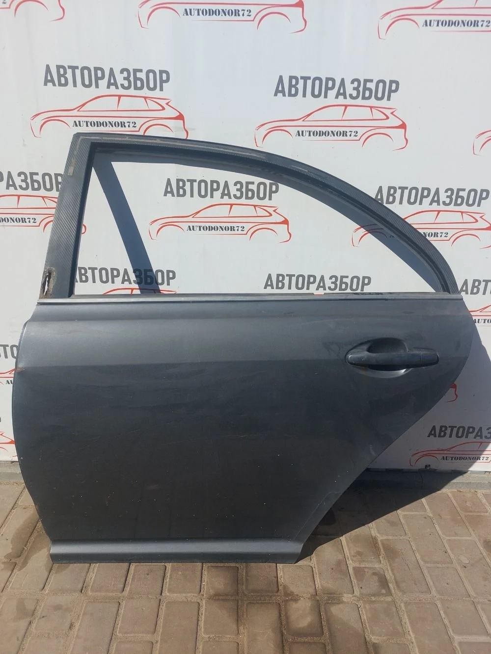 Дверь задняя левая Toyota Avensis T250 (2003—2006)
