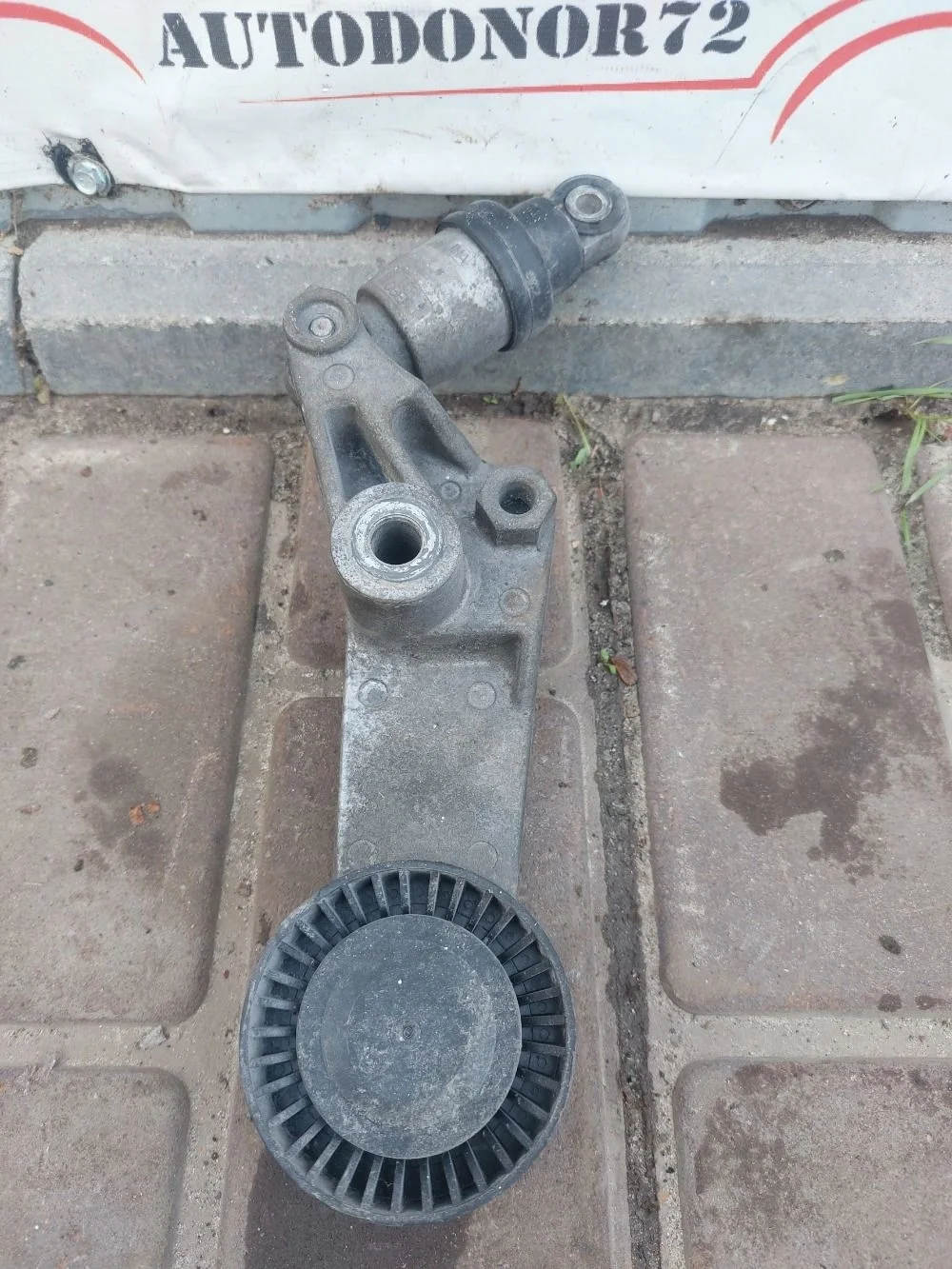 Натяжитель ремня Toyota Avensis T250 рестайлинг (2006—2009)