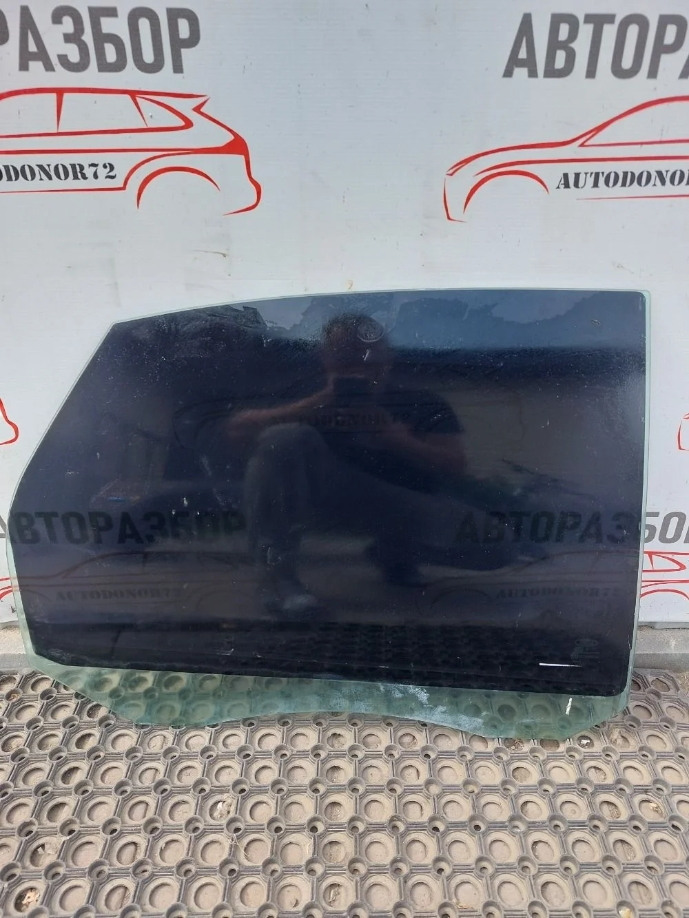 Стекло задней правой двери Ford Focus II рестайлинг (2007—2011)