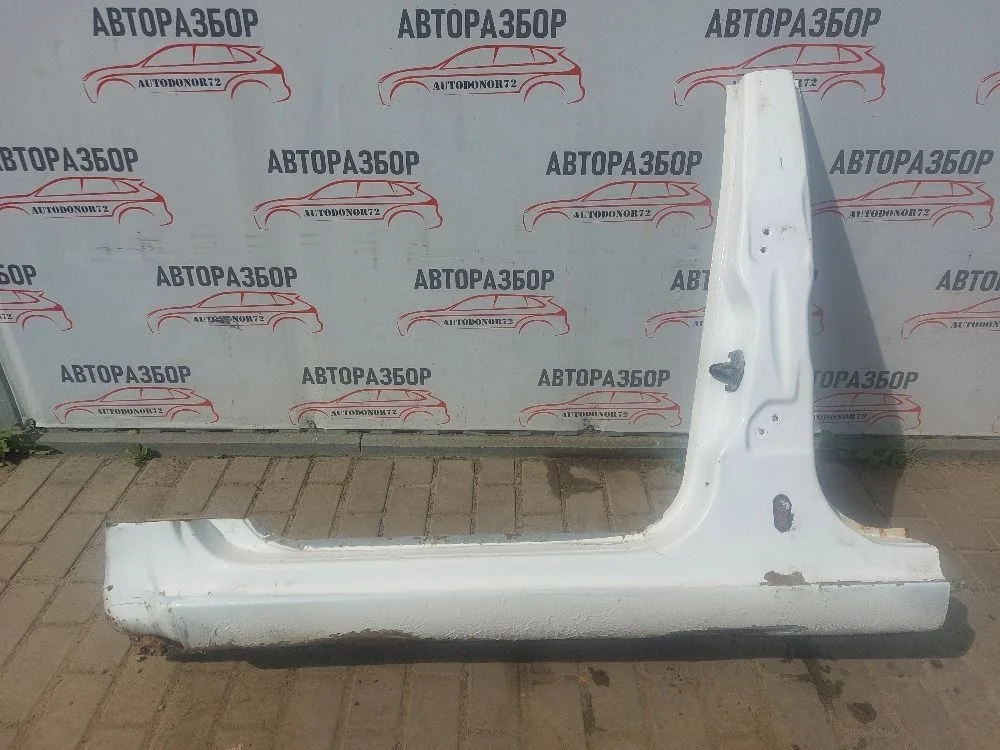 Порог со стойкой левый Ford Focus II (2005—2008)