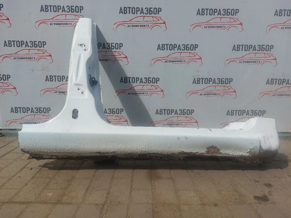 Порог со стойкой правый Ford Focus II (2005—2008)