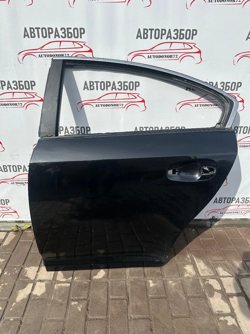 Дверь задняя левая Toyota Avensis T270 (2008—2011)