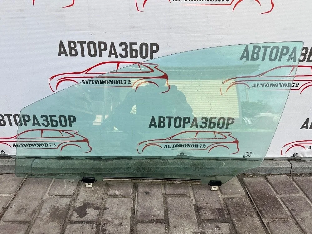 Стекло двери передней левой Toyota Avensis T270 (2008—2011)