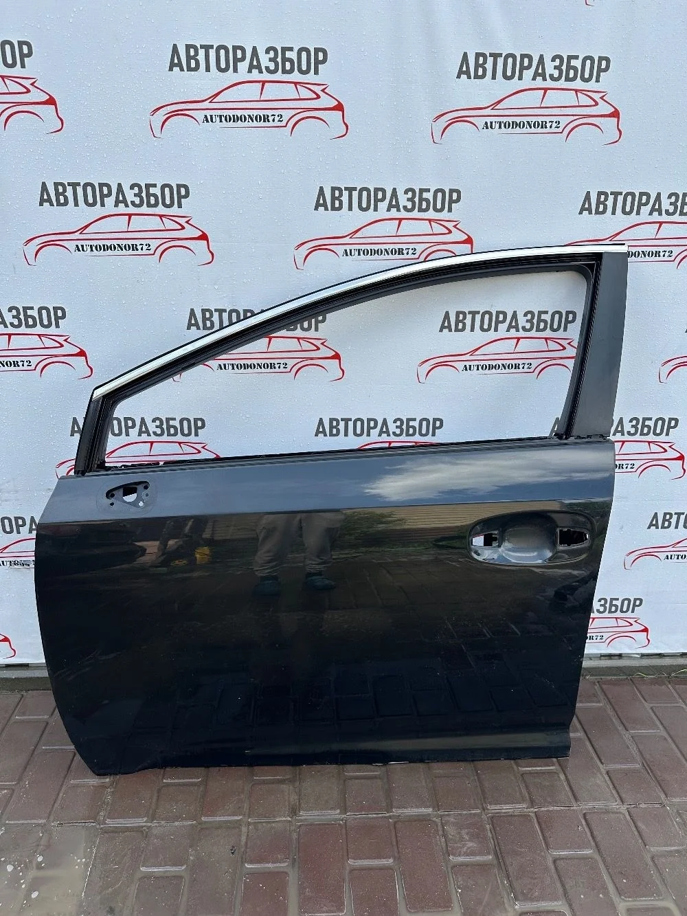 Дверь передняя левая Toyota Avensis T270 (2008—2011)