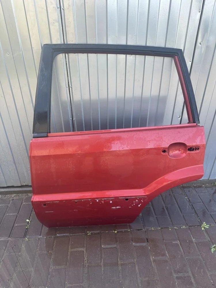 Дверь задняя левая Ford Fusion I рестайлинг (2005—2012)