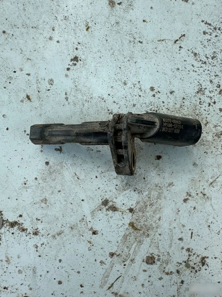 Датчик ABS задний правый Volkswagen Golf Plus I (2005—2009)