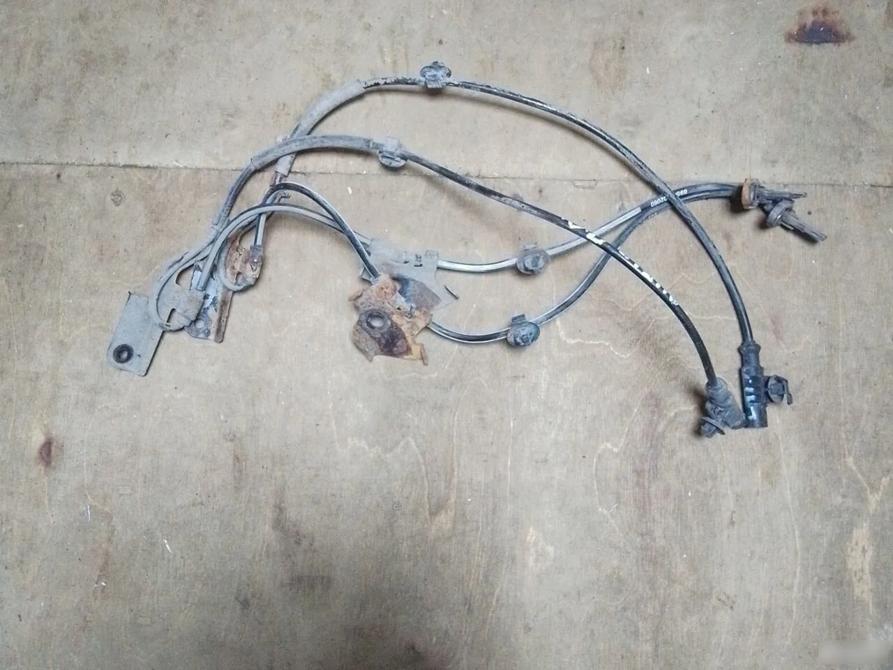 Датчик абс передний левый Toyota Auris E150 (2006—2010)