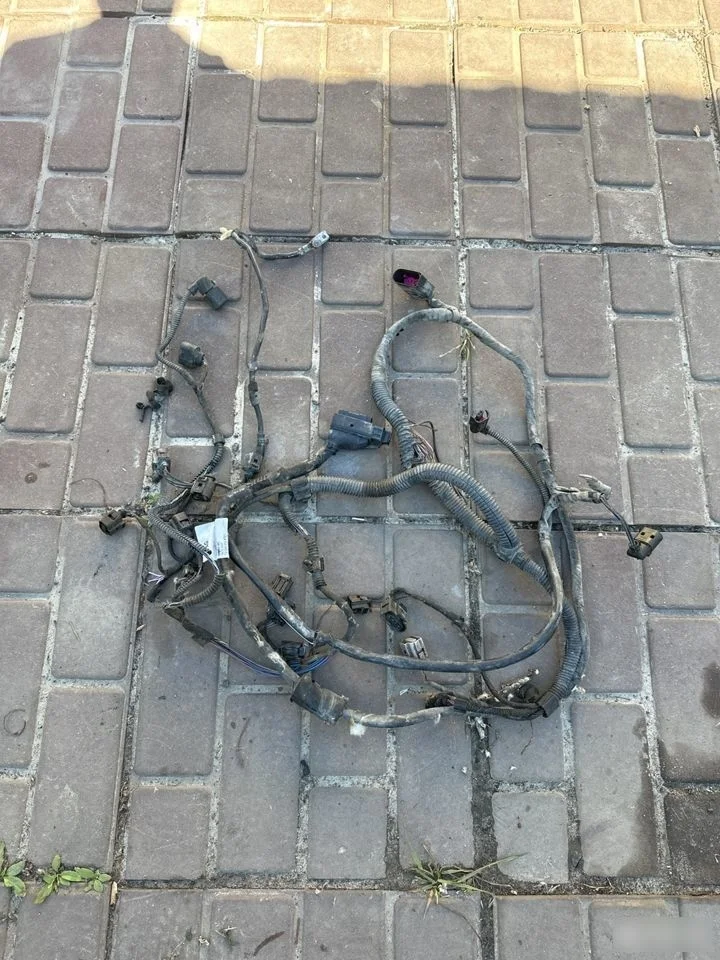 Жгут проводов двс Volkswagen Golf Plus I (2005—2009)