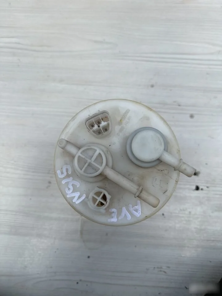 Топливный насос Toyota Avensis T250 рестайлинг (2006—2009)