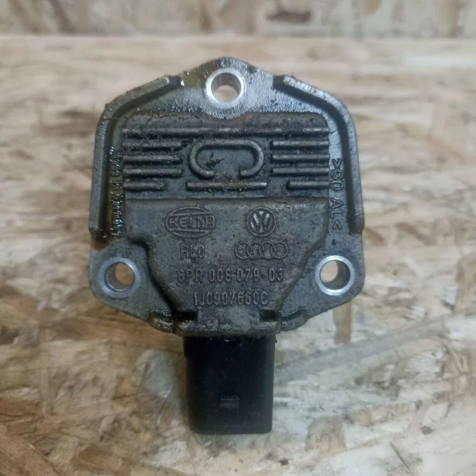 Датчик уровня масла Audi A6 C5 рестайлинг (2001—2004)